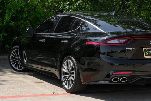 Used 2018 Kia Stinger Premium image 13