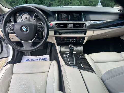 Used 2014 BMW 550i Sedan image 12
