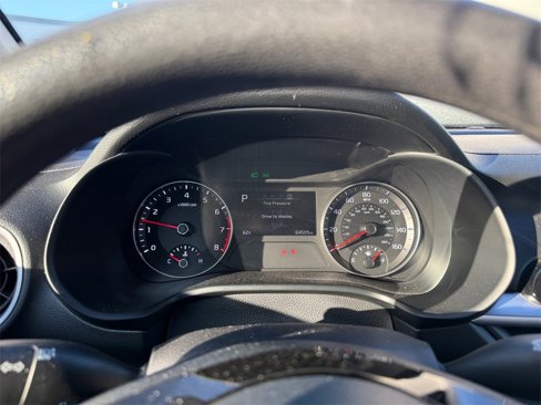 Certified 2022 Kia Forte LXS image 10