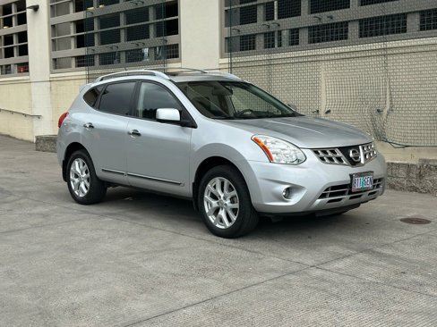 Used 2013 Nissan Rogue SL image 1