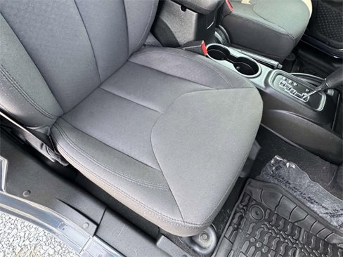 Used 2018 Jeep Wrangler Unlimited Sport S image 15