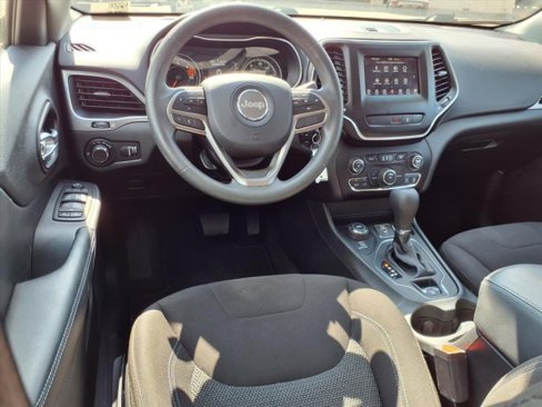 Used 2021 Jeep Cherokee Latitude image 16