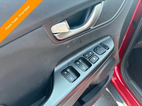 Used 2020 Hyundai Kona Limited image 11