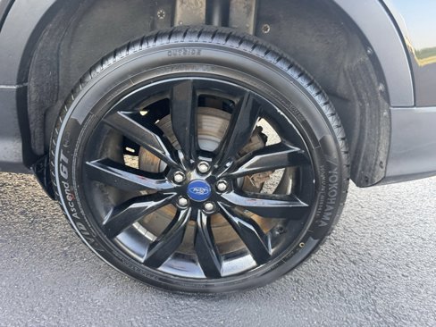 Used 2018 Ford Escape SE w/ SE Sport Appearance Package image 10