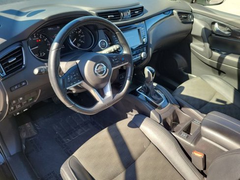 Used 2022 Nissan Rogue Sport SV w/ Technology Package image 20