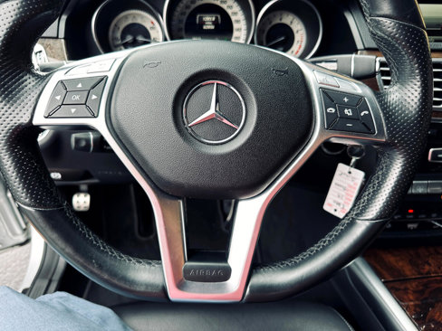 Used 2014 Mercedes-Benz E 350 4MATIC Sedan image 17
