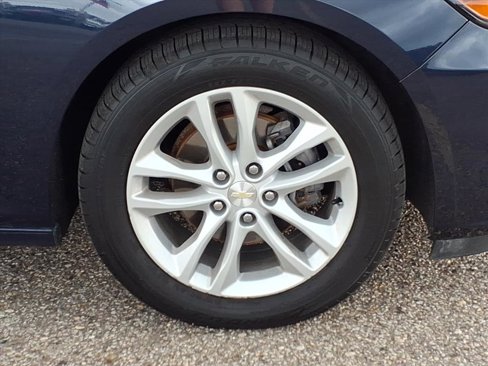 Used 2018 Chevrolet Malibu LT image 10