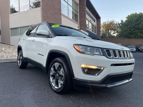 Used 2017 Jeep Compass Limited w/ Navigation Group image 12