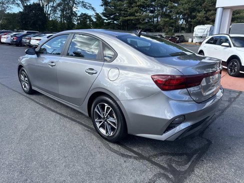 Used 2023 Kia Forte LXS image 3