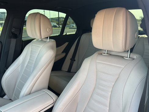 Used 2017 Mercedes-Benz E 300 4MATIC image 14
