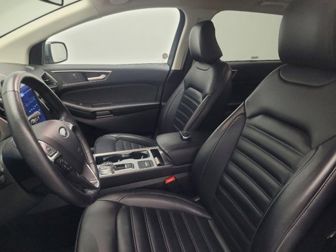 Used 2024 Ford Edge SEL image 17