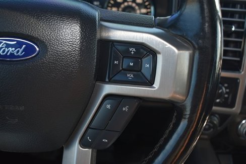 Used 2018 Ford F150 Platinum w/ Equipment Group 701A Luxury image 19
