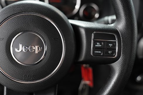Used 2015 Jeep Wrangler Sport image 18