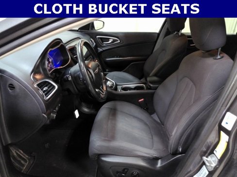 Used 2015 Chrysler 200 Limited w/ Convenience Group image 11