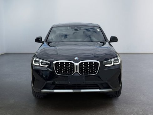 Used 2025 BMW X4 xDrive30i image 9