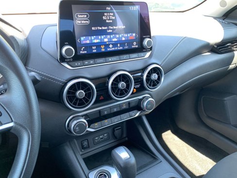 Used 2024 Nissan Sentra SV image 18