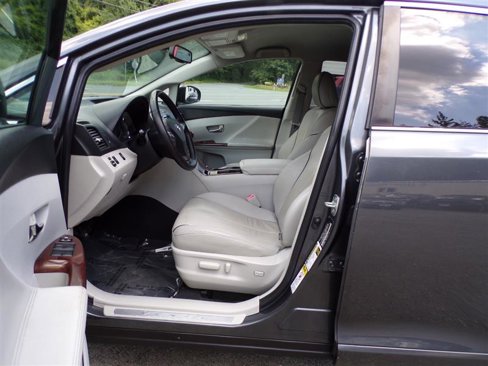 Used 2009 Toyota Venza Limited w/ Comfort Pkg image 13