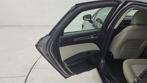 Used 2018 Ford Fusion S image 25