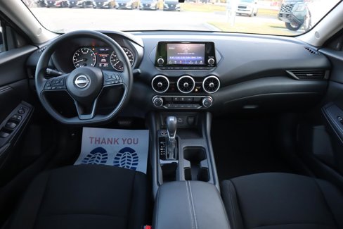 Used 2025 Nissan Sentra S image 16
