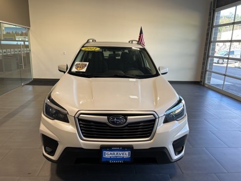 Used 2021 Subaru Forester Premium image 12