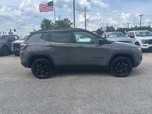Used 2023 Jeep Compass Trailhawk image 5