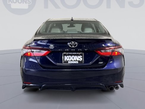 Used 2021 Toyota Camry SE image 5