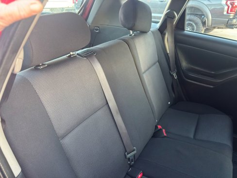 Used 2005 Pontiac Vibe w/ Power Group Value Package image 30
