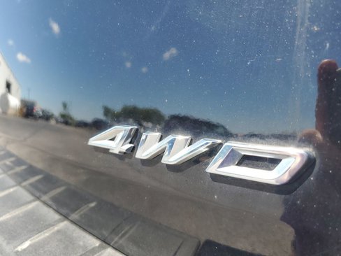 Used 2022 Ford Explorer XLT image 34