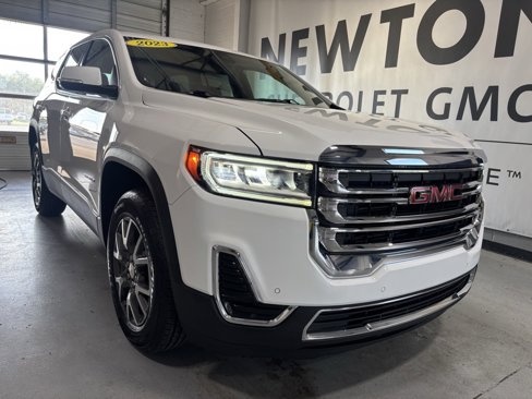 Used 2023 GMC Acadia SLE image 39