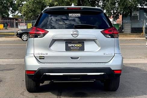 Used 2017 Nissan Rogue SL w/ SL Premium Package image 4