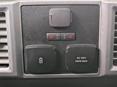 Used 2019 Ford F150 Platinum w/ Equipment Group 701A Luxury image 32