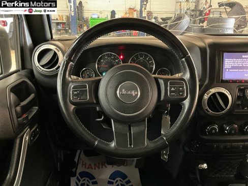 Used 2018 Jeep Wrangler Unlimited Sahara image 10