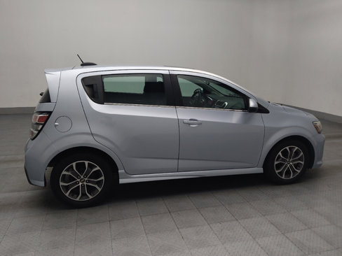 Used 2018 Chevrolet Sonic LT w/ Fun and Sun Package image 10