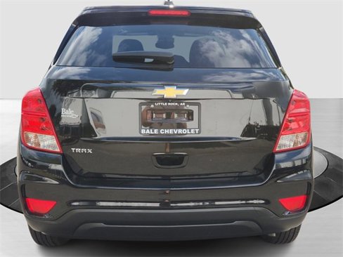 Used 2020 Chevrolet Trax LS w/ Tint and Cruise Package image 4
