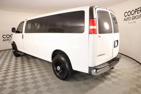 Used 2017 Chevrolet Express 3500 LT w/ LT Preferred Equipment Group image 18