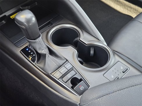 Used 2023 Toyota Camry XSE image 21
