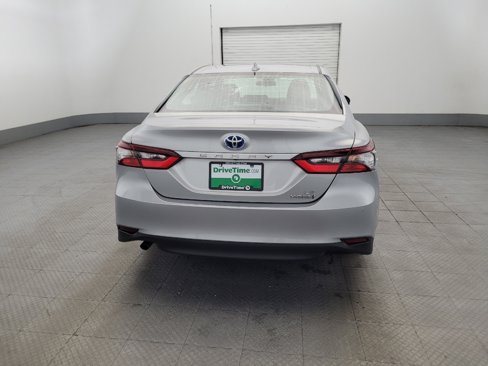 Used 2021 Toyota Camry LE image 7
