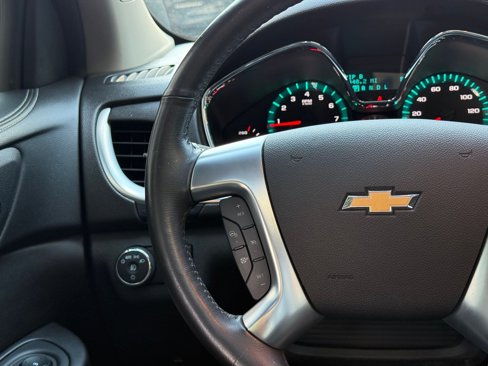 Used 2017 Chevrolet Traverse Premier image 22