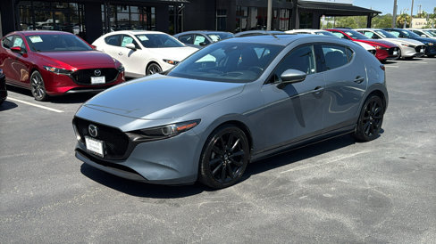 Used 2020 MAZDA MAZDA3 Hatchback w/ Premium Package image 4