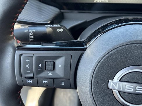 Used 2025 Nissan Kicks SR w/ SR Premium Package image 27