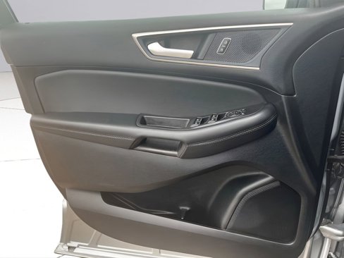 Used 2024 Ford Edge SEL image 37