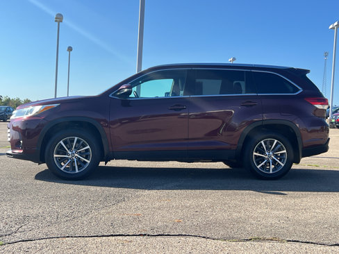 Used 2019 Toyota Highlander XLE image 4