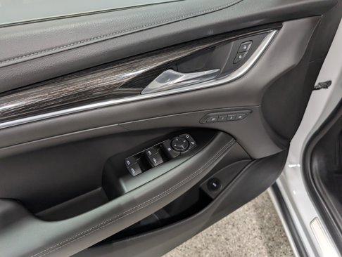 Used 2018 Buick LaCrosse Essence image 12