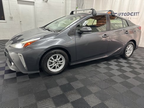 Used 2021 Toyota Prius LE image 5