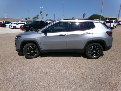 Used 2022 Jeep Compass Latitude image 8