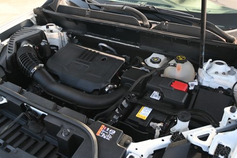 Used 2023 GMC Acadia SLT image 29