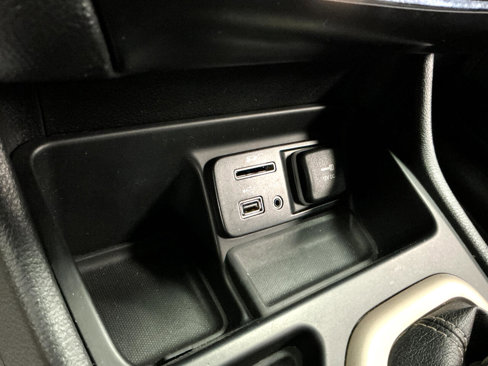 Used 2017 Jeep Cherokee Latitude image 20