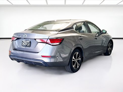 Used 2021 Nissan Sentra SV image 4