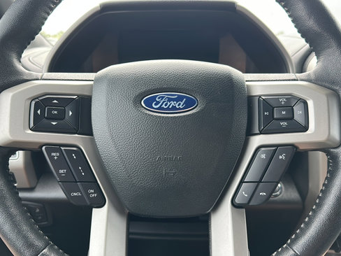 Used 2019 Ford F150 Lariat w/ Equipment Group 502A Luxury image 26