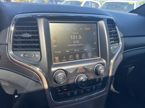 Used 2016 Jeep Grand Cherokee Limited image 23
